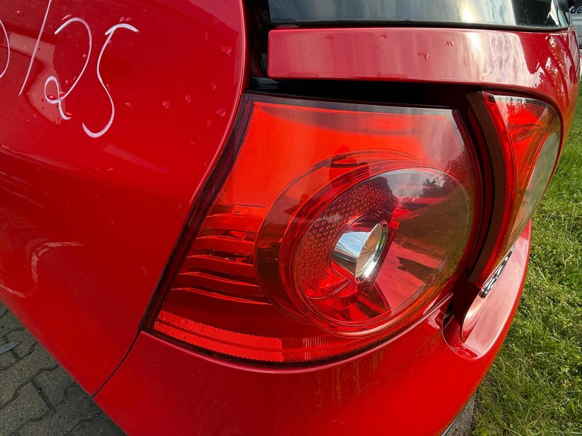 VW Golf V original Rücklicht Rückleuchte außen links Fließheck BJ04